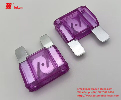 Medium Size Plug In Automotive Blade Fuses 10A Kecil Tekanan Rendah 32V PC Bahan Suhu Tinggi