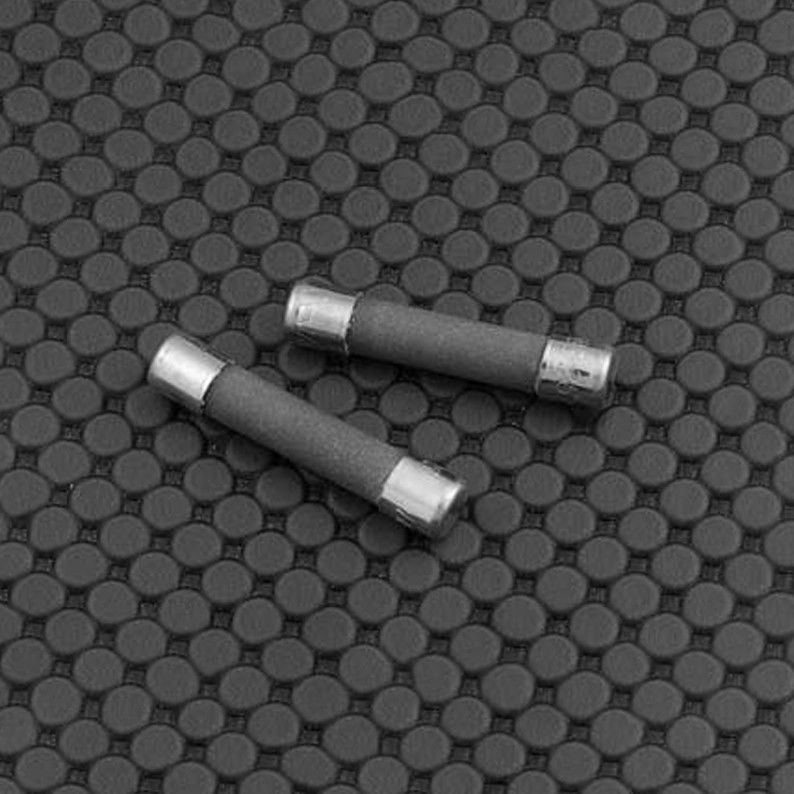 Tipe Cepat GBB Ceramic Tube Fuse Untuk Instrumentasi Elektronik Dan Sirkuit Alat Kecil